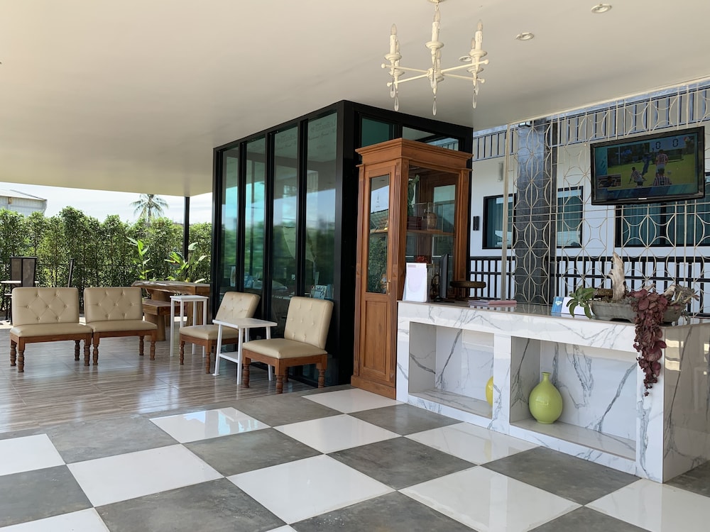Phetcharat Grand Hotel Maesot 5/50