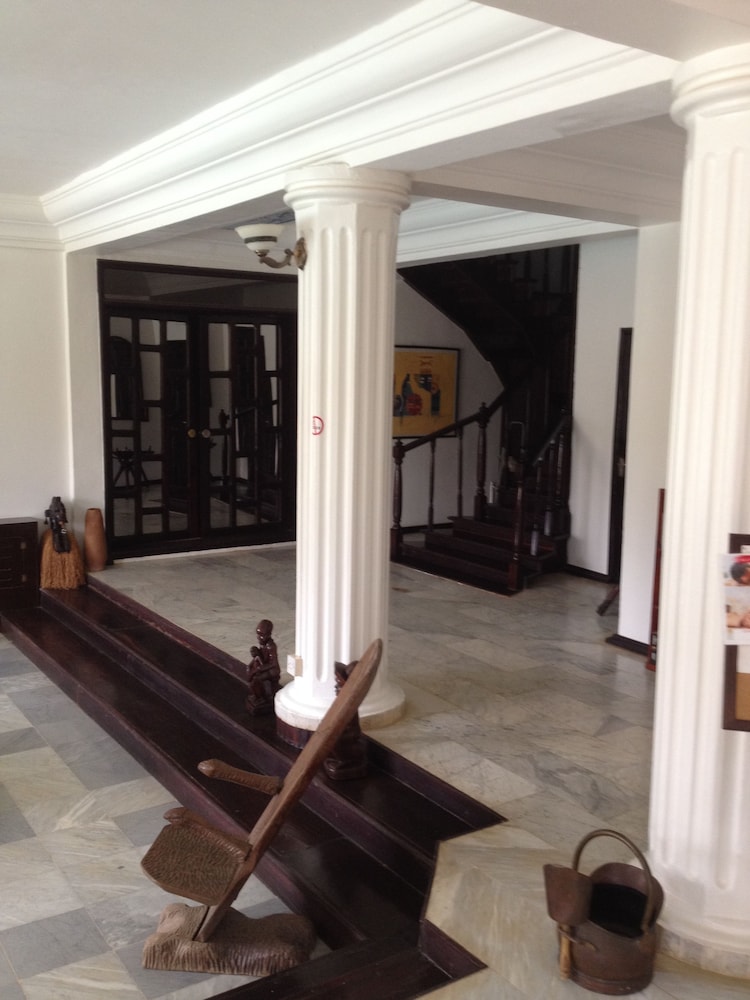 ROC HEIGHTS LODGE 7/50