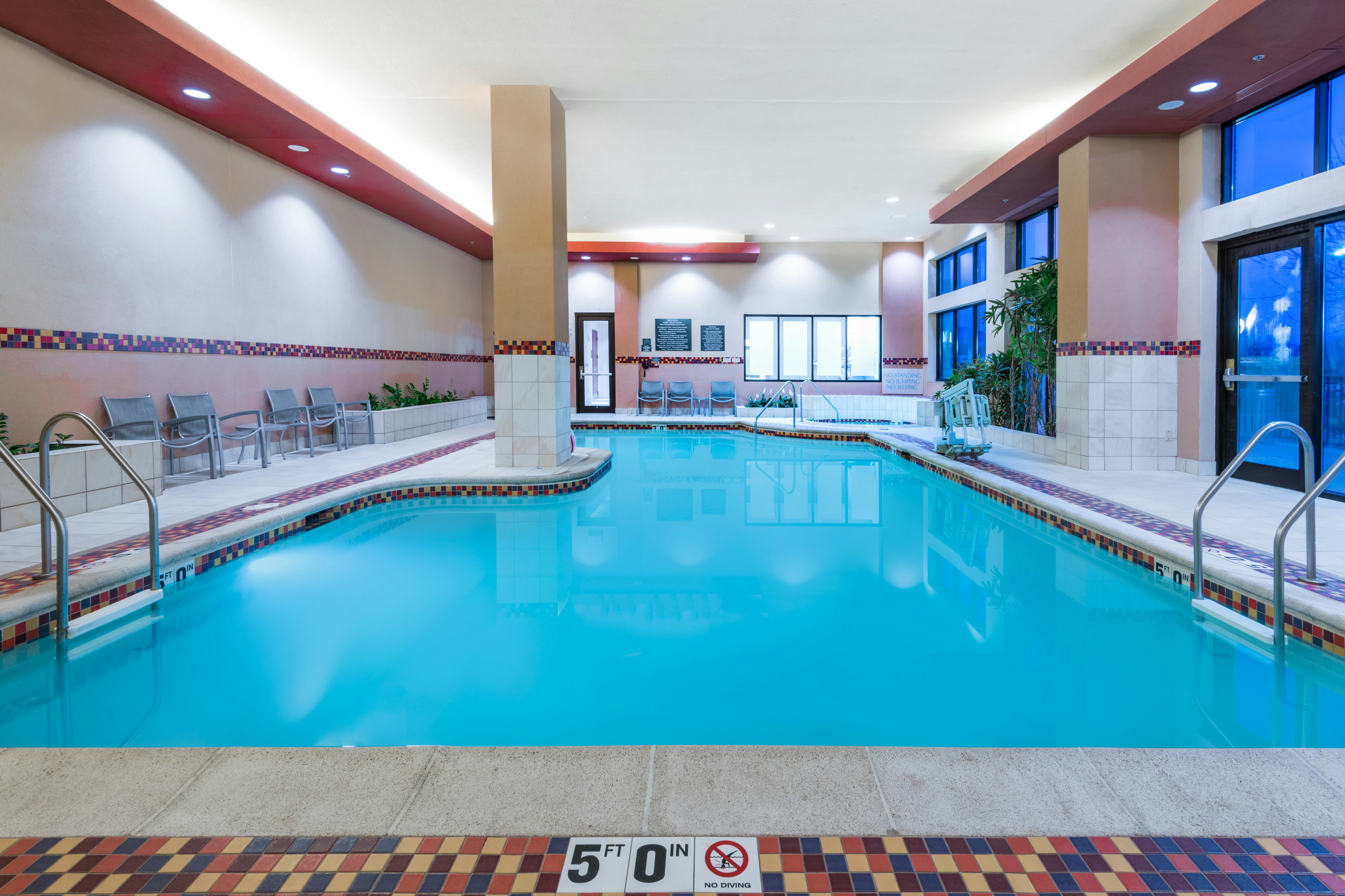 Embassy Suites by Hilton St. Louis St. Charles 26/54