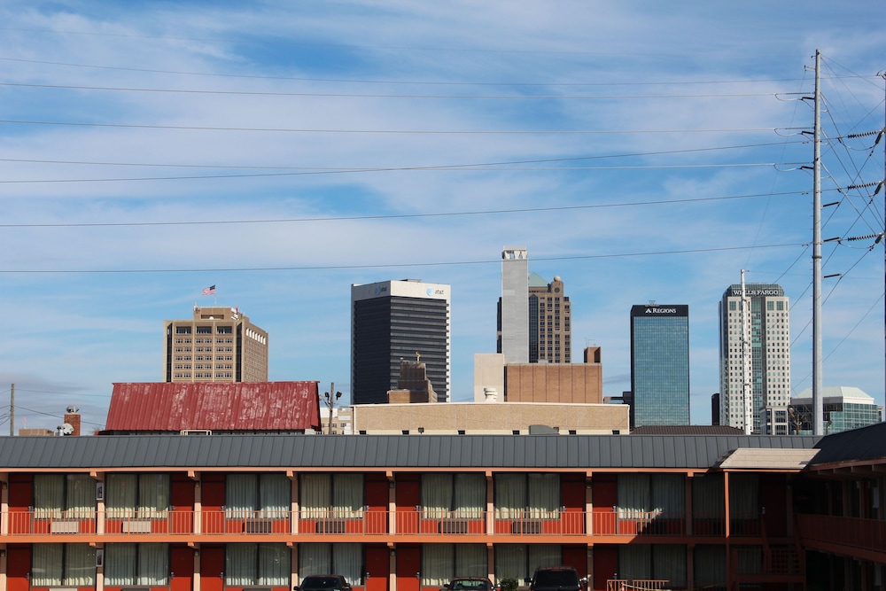ツアーウェイ イン 写真1