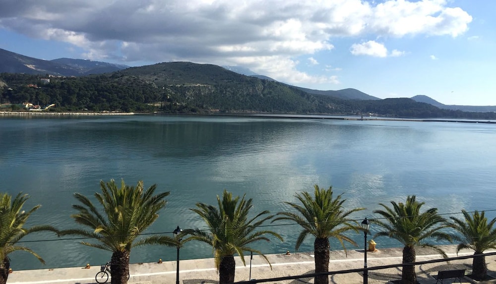 Kefalonia Grand 65/74