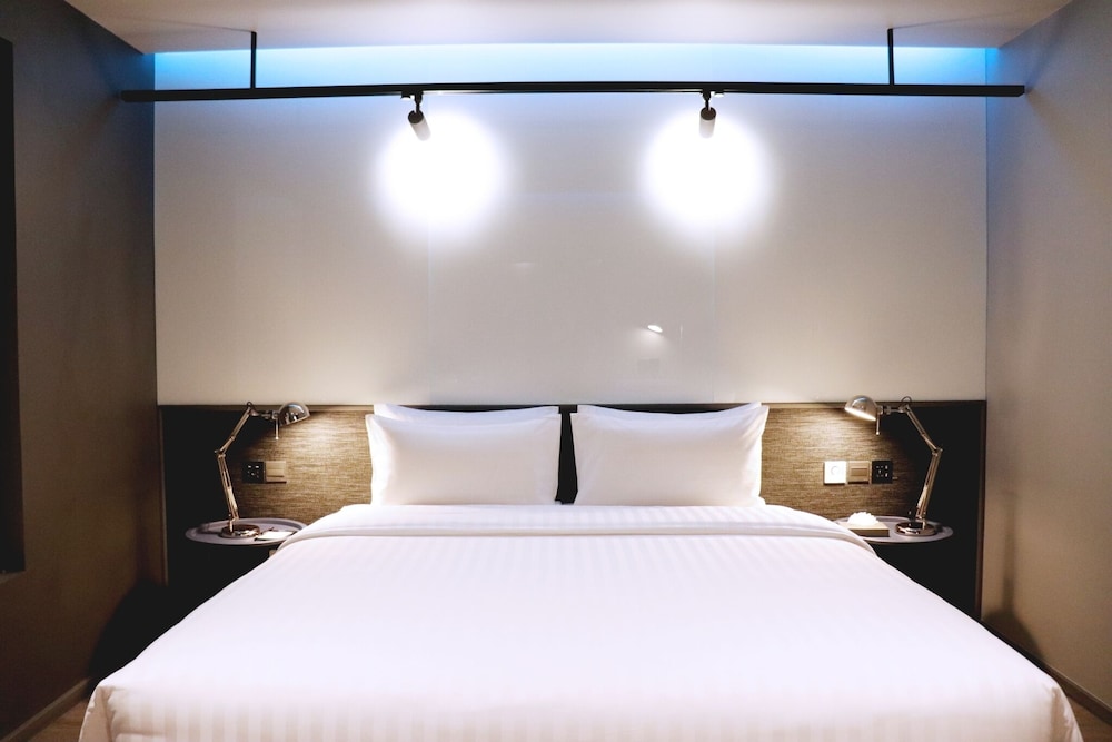The Quarter Hotel Silom By UHG 32/68