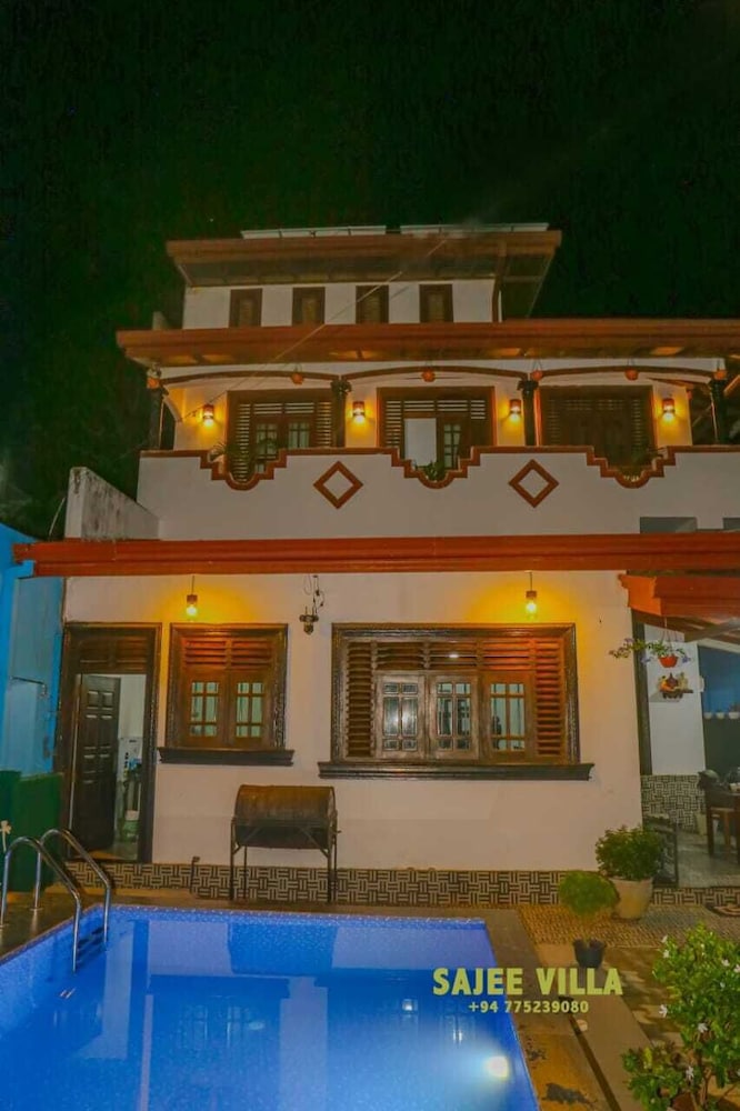 Sajee Villa 1/50