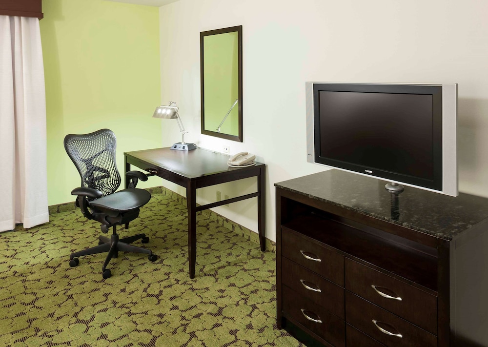 Hilton Garden Inn Dallas-Lewisville 50/79