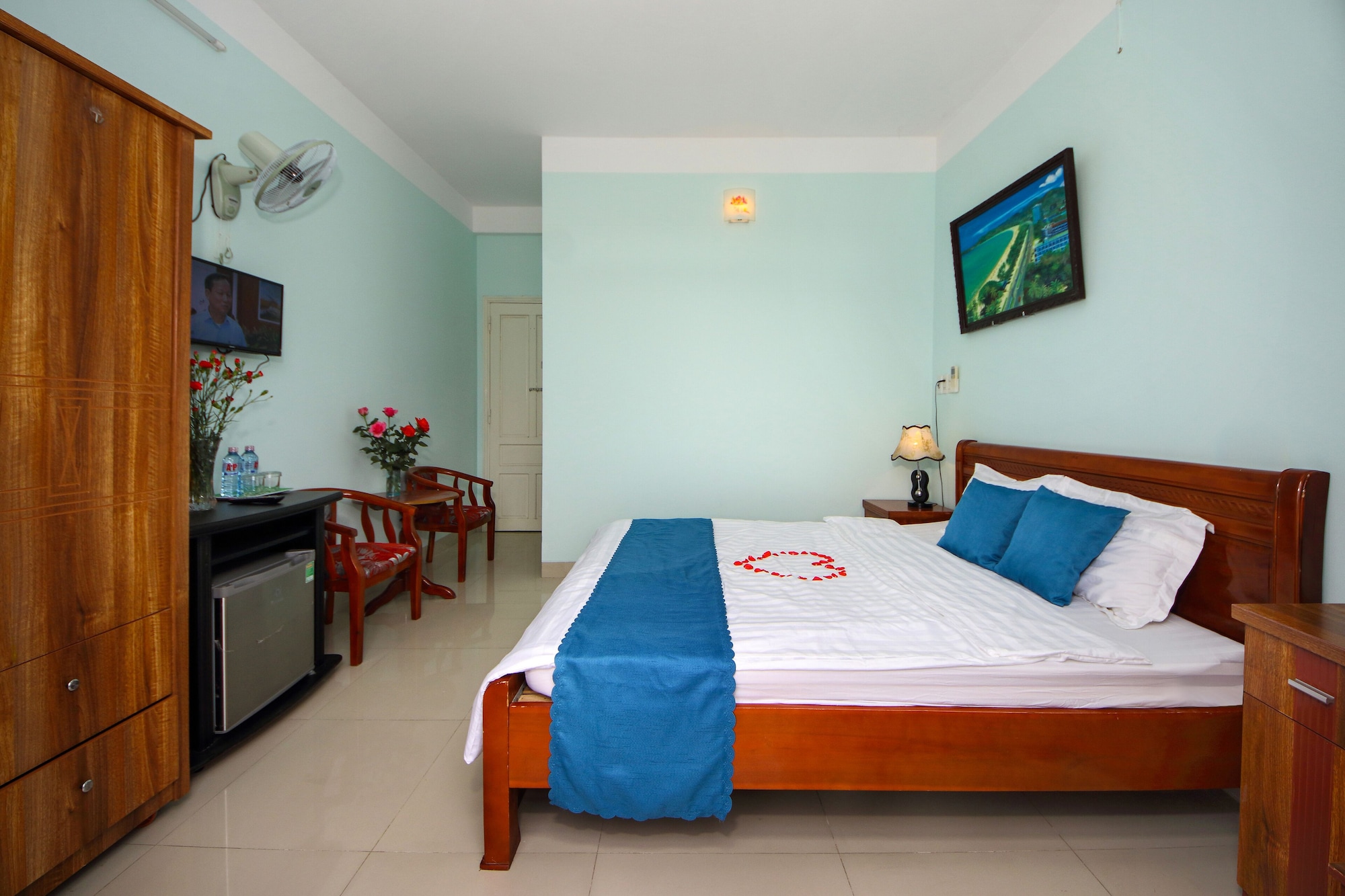 DELUXE, DOUBLE BED