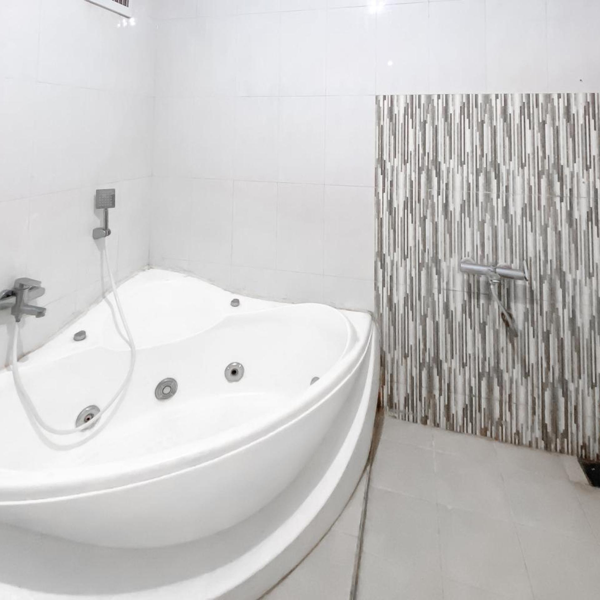 OYO 1370 Sudirman Guesthouse Syariah 52/56