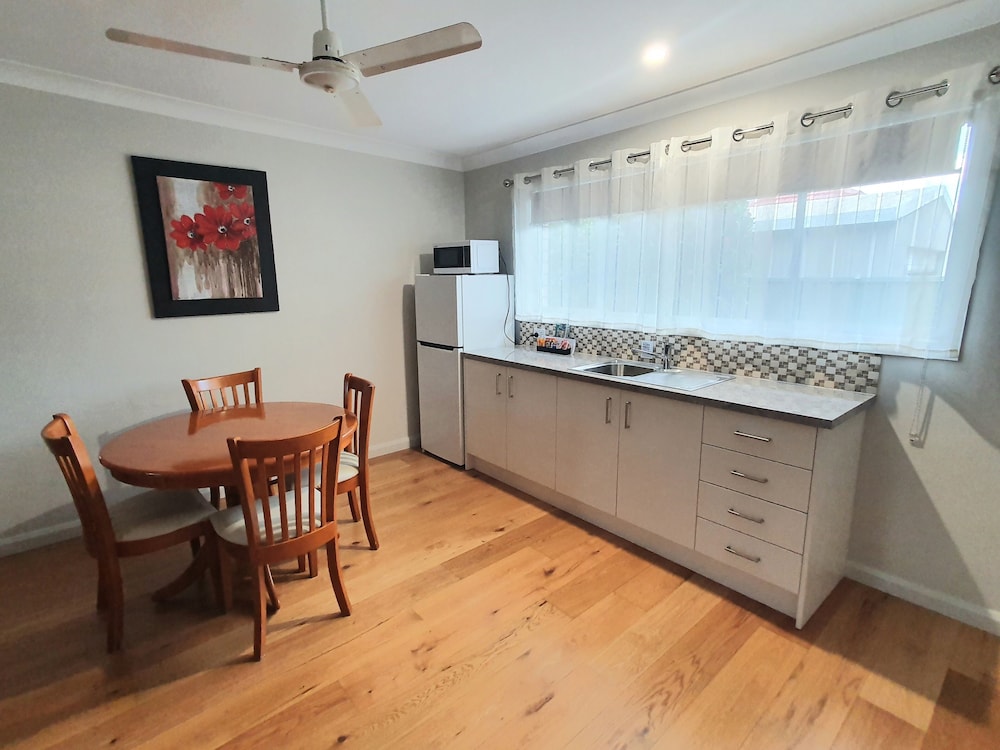 Mcnevin S Maryborough Motel 55/69