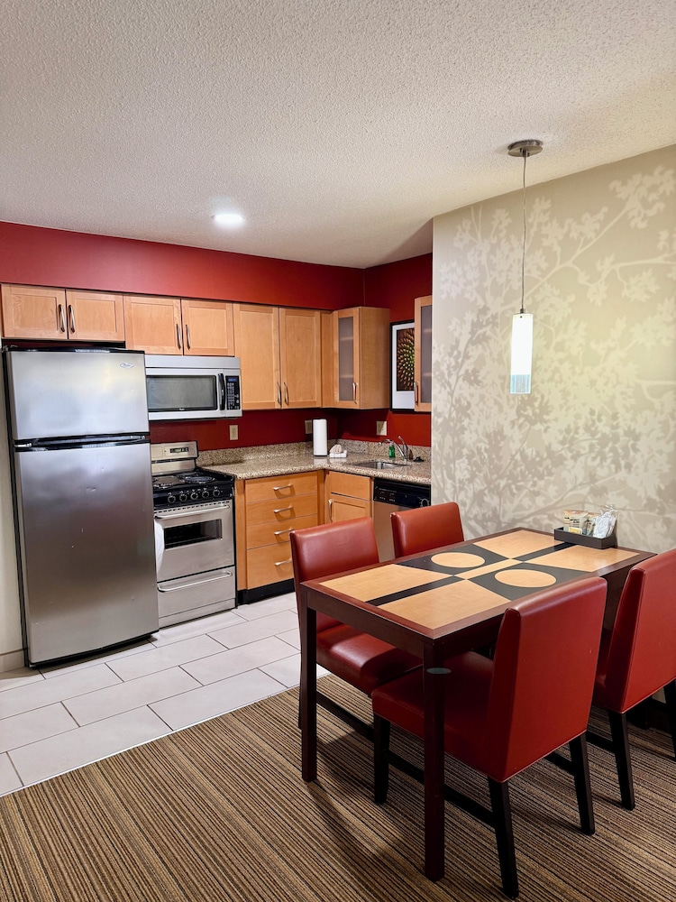 Residence Inn by Marriott Madison East 38/47