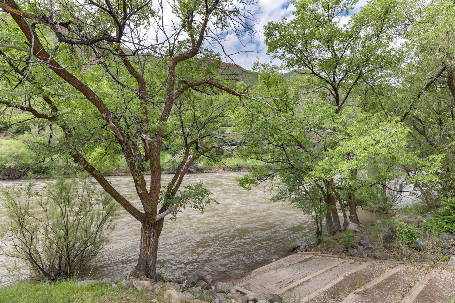 Comfort Inn & Suites Glenwood Springs On The River 27/27