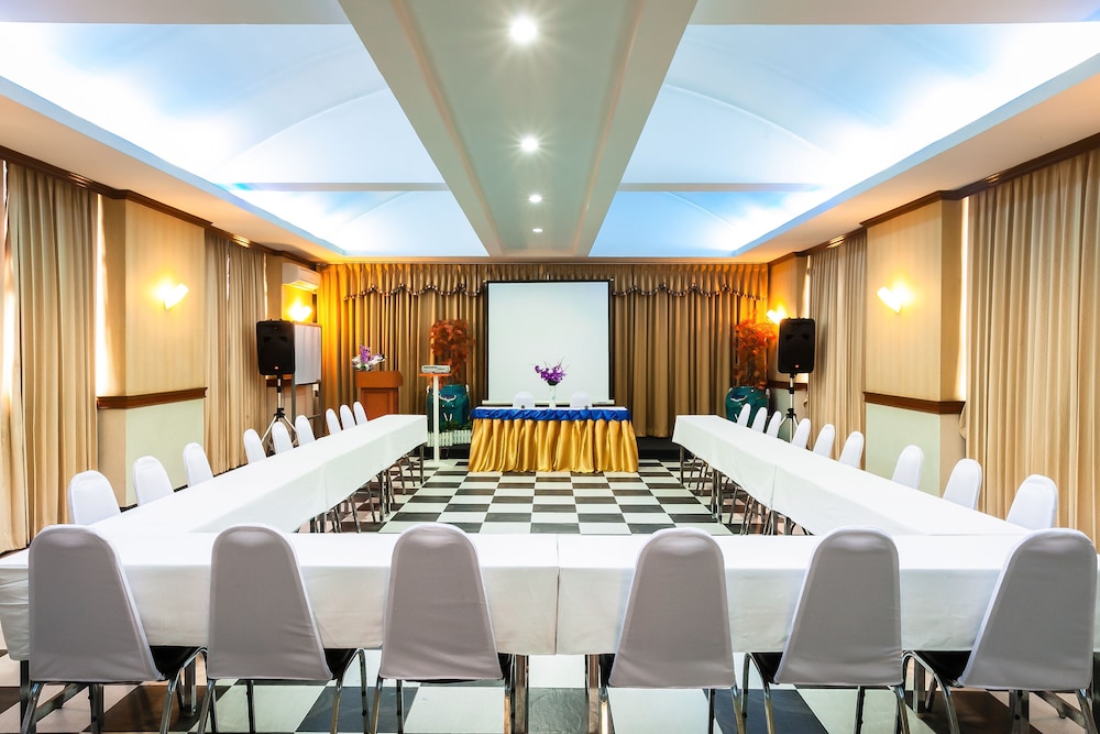 Tara Garden Hotel 38/50