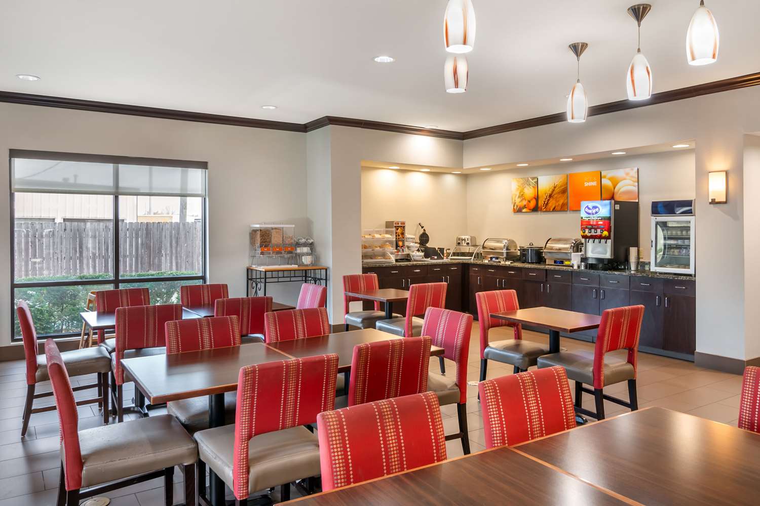 Comfort Suites Manhattan 33/43