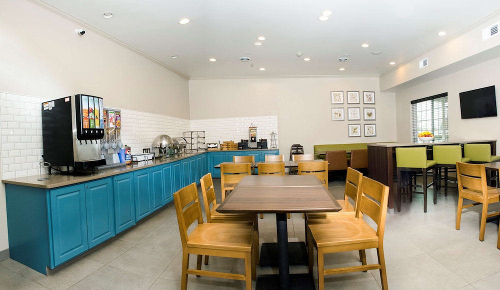 Country Inn and Suites By Radisson Winchester Va 21/27