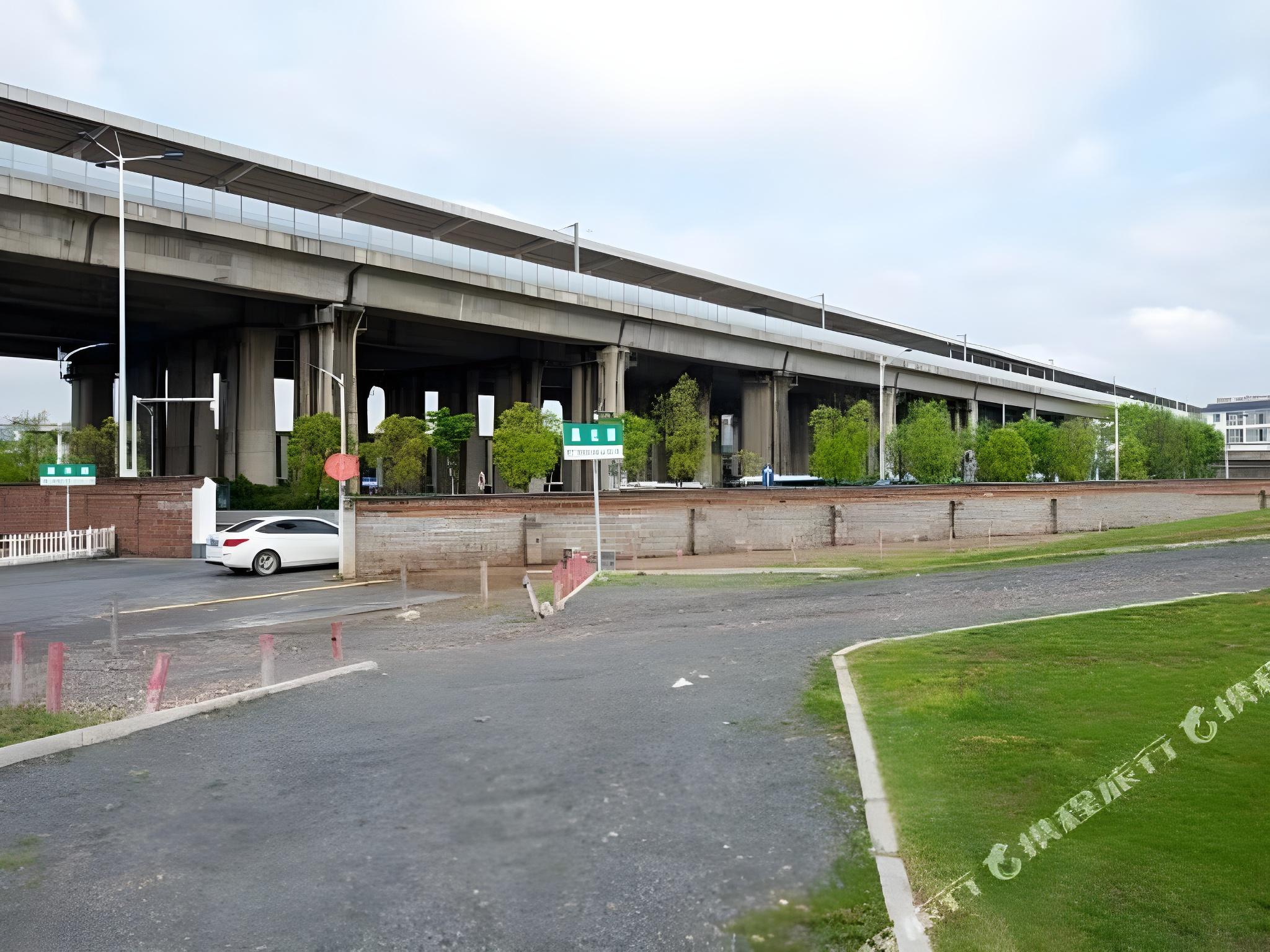 VX Shangrao High-speed Railway Station Hotel 19/21
