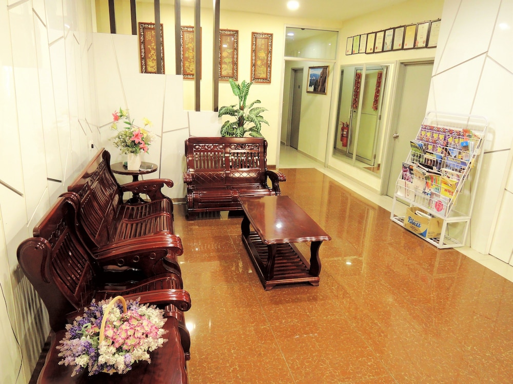 Hotel Seri Nilai 42/52