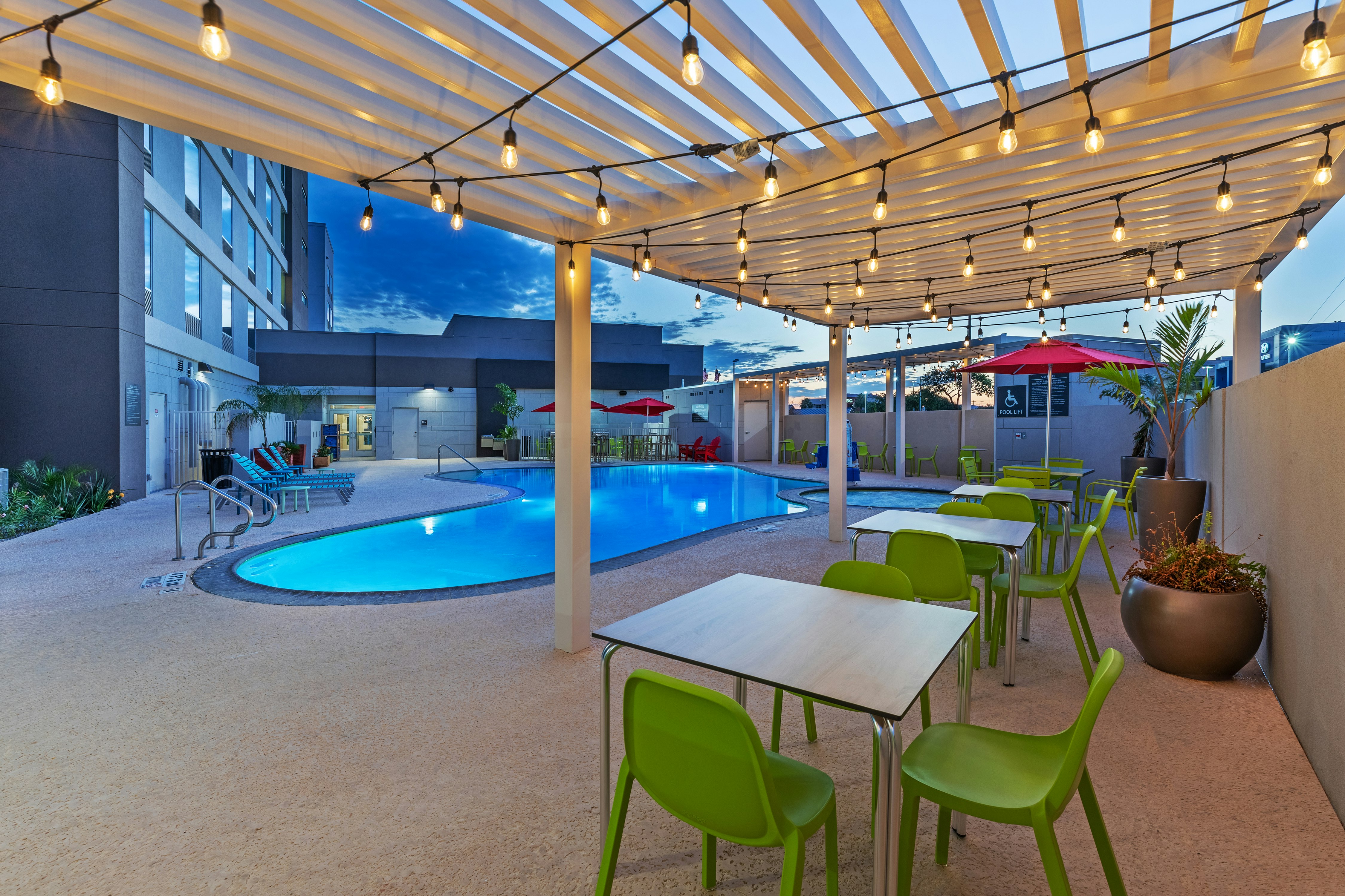 Home2 Suites by Hilton Laredo photo4