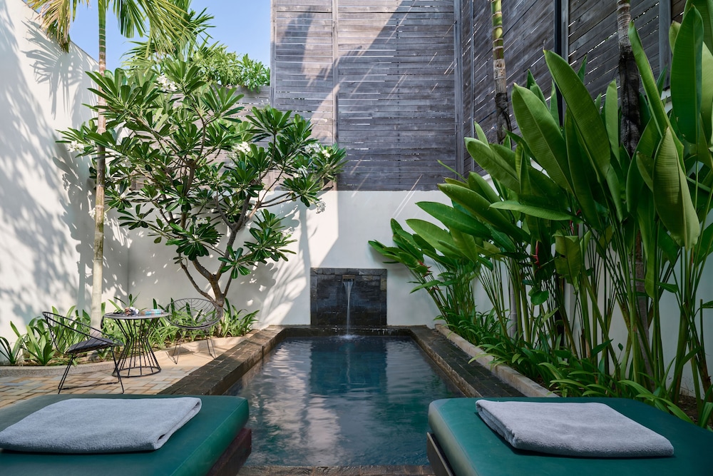 The Embassy Angkor Resort & Spa 56/62