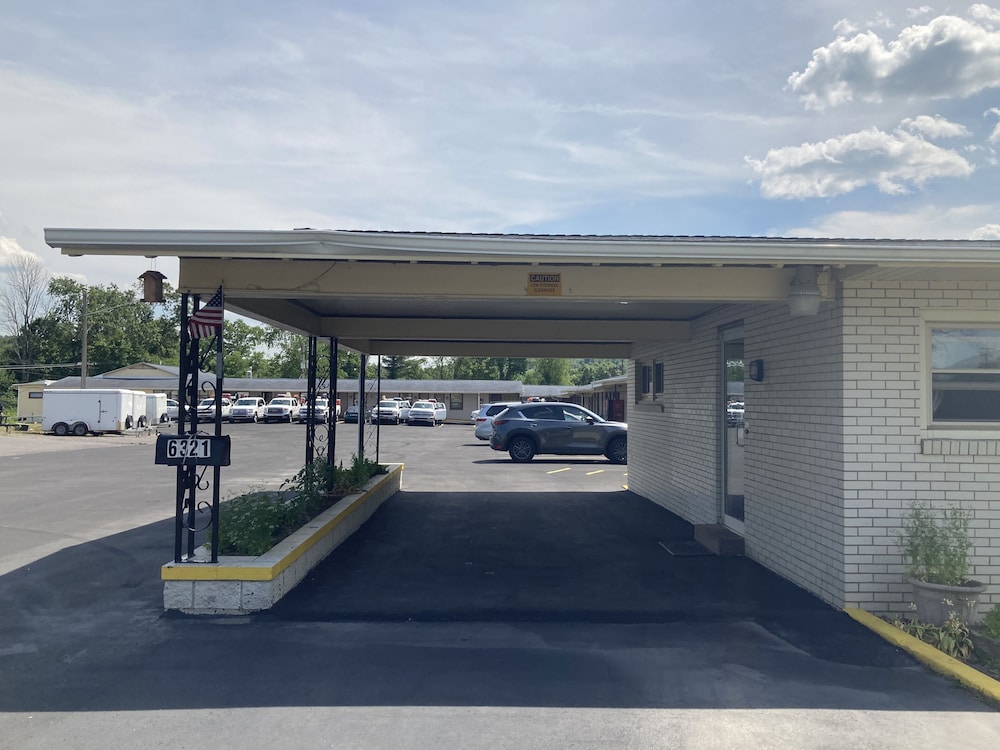 Budget Inn Clearfield 43/56