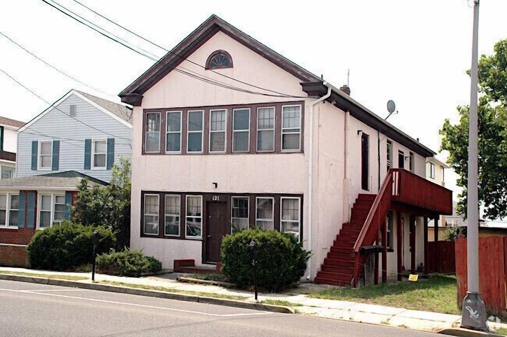 Hc-127 Beach Haus 4/39