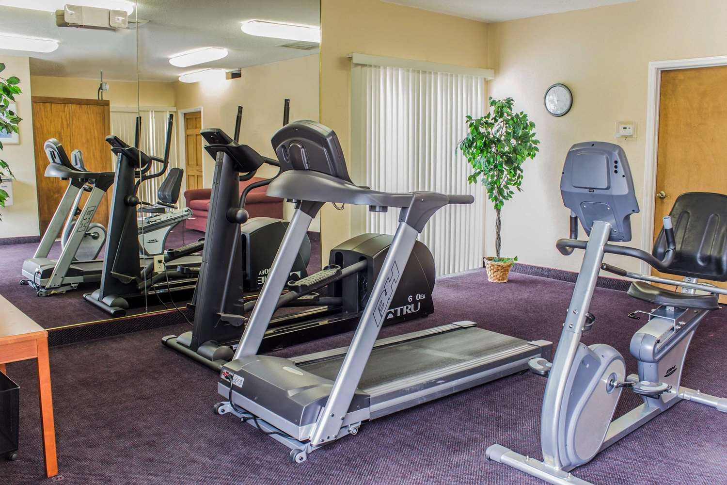 Quality Inn Kinston Hwy 70 17/33