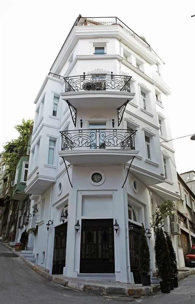 The White Swan Suites Beyoglu 4/74