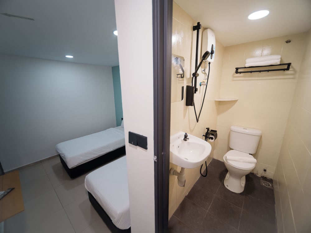 SMART HOTEL REKO SENTRAL KAJANG 40/46