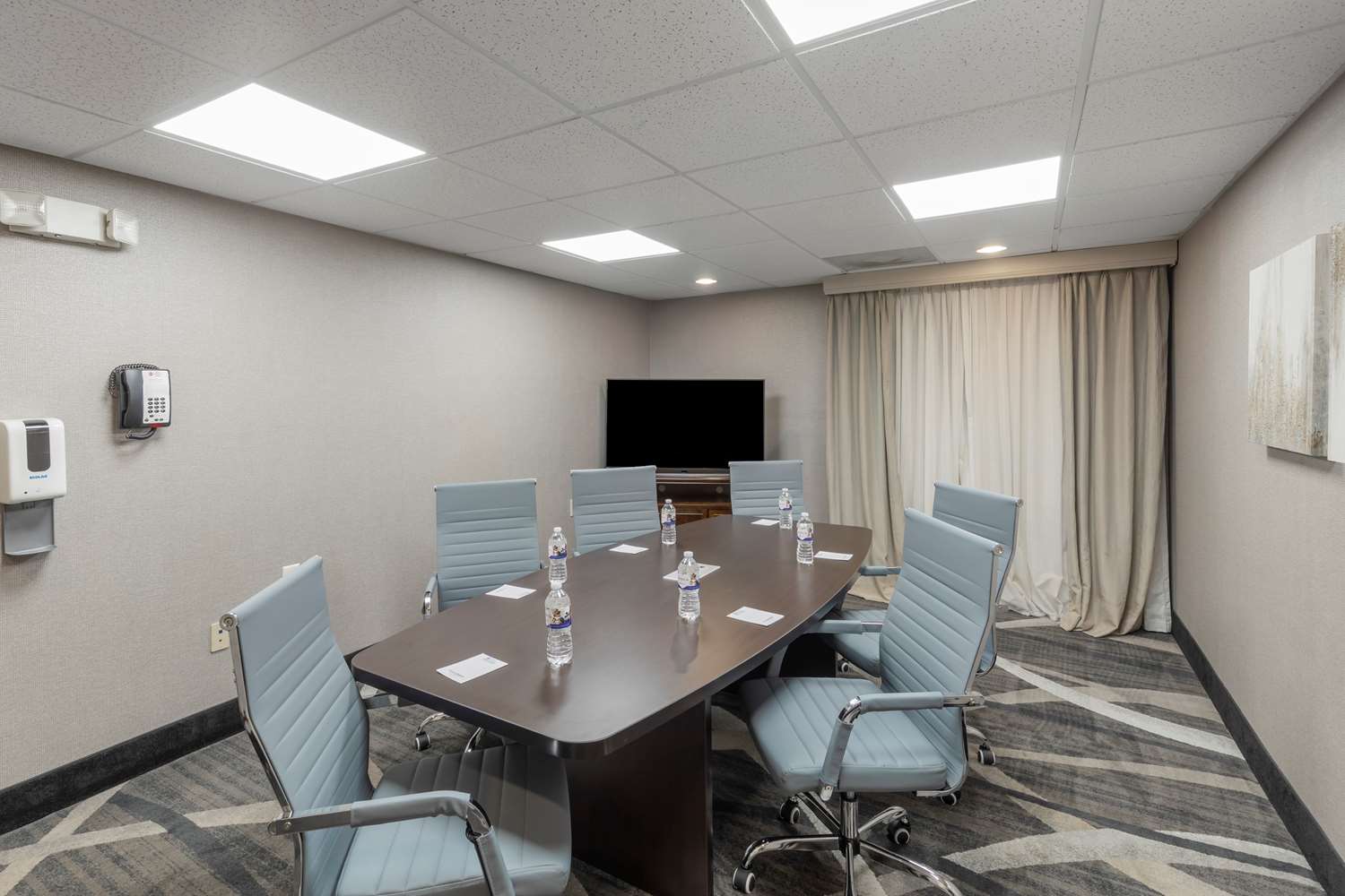 Best Western Plus Russellville Hotel & Suites 22/32