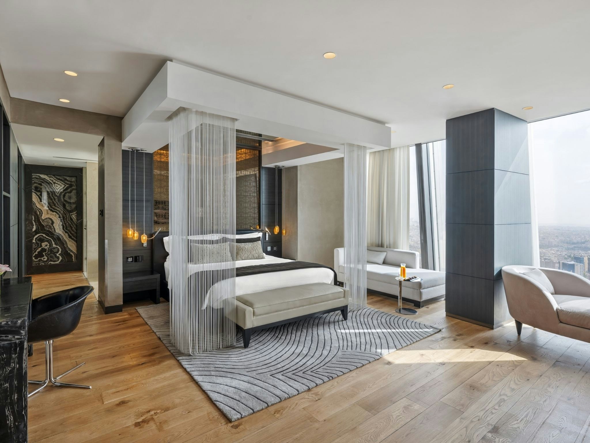 Royal, Suite, Boulevard View