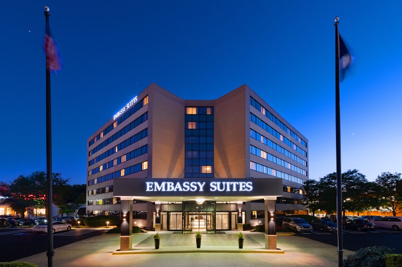 Embassy Suites Tysons Corner 4/44