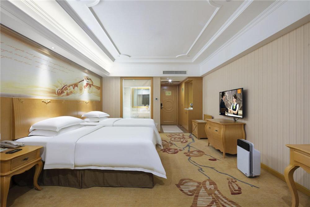 Vienna International Hotel (Zhengzhou Zhongyuan Futa) 11/34