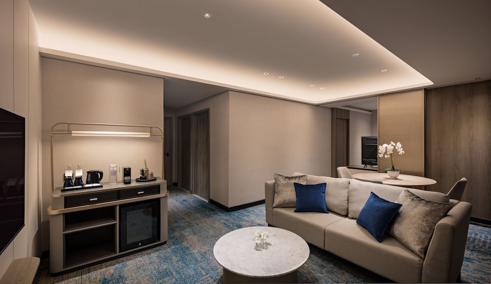Mercure Madiun 28/41