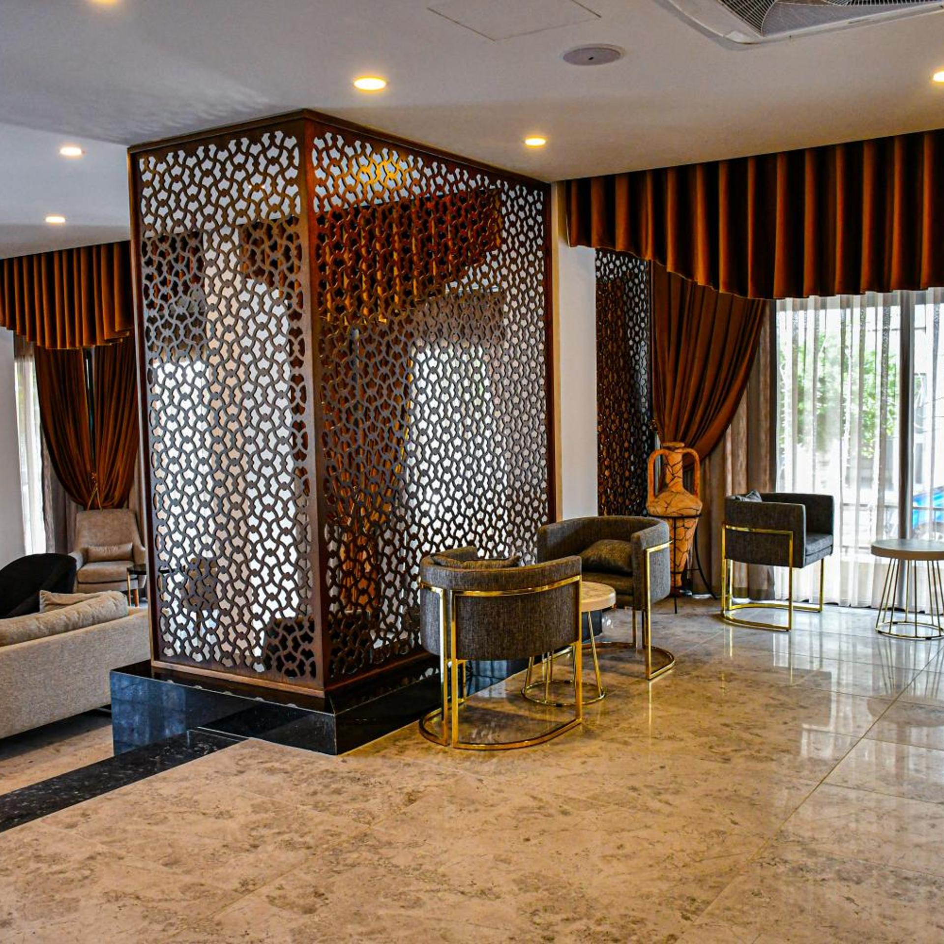 Dorana Hotel 10/55