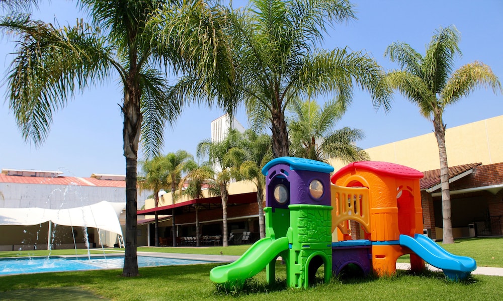 Wyndham Garden Aguascalientes Hotel and Casino 36/50