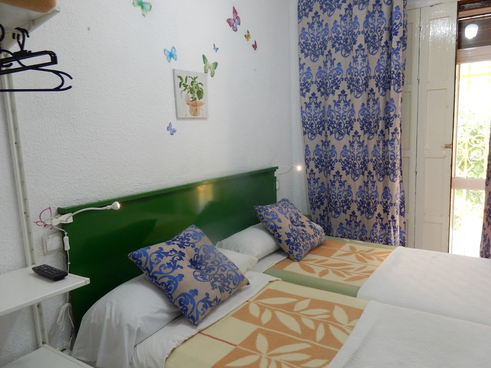 Pension Giraldilla 32/67