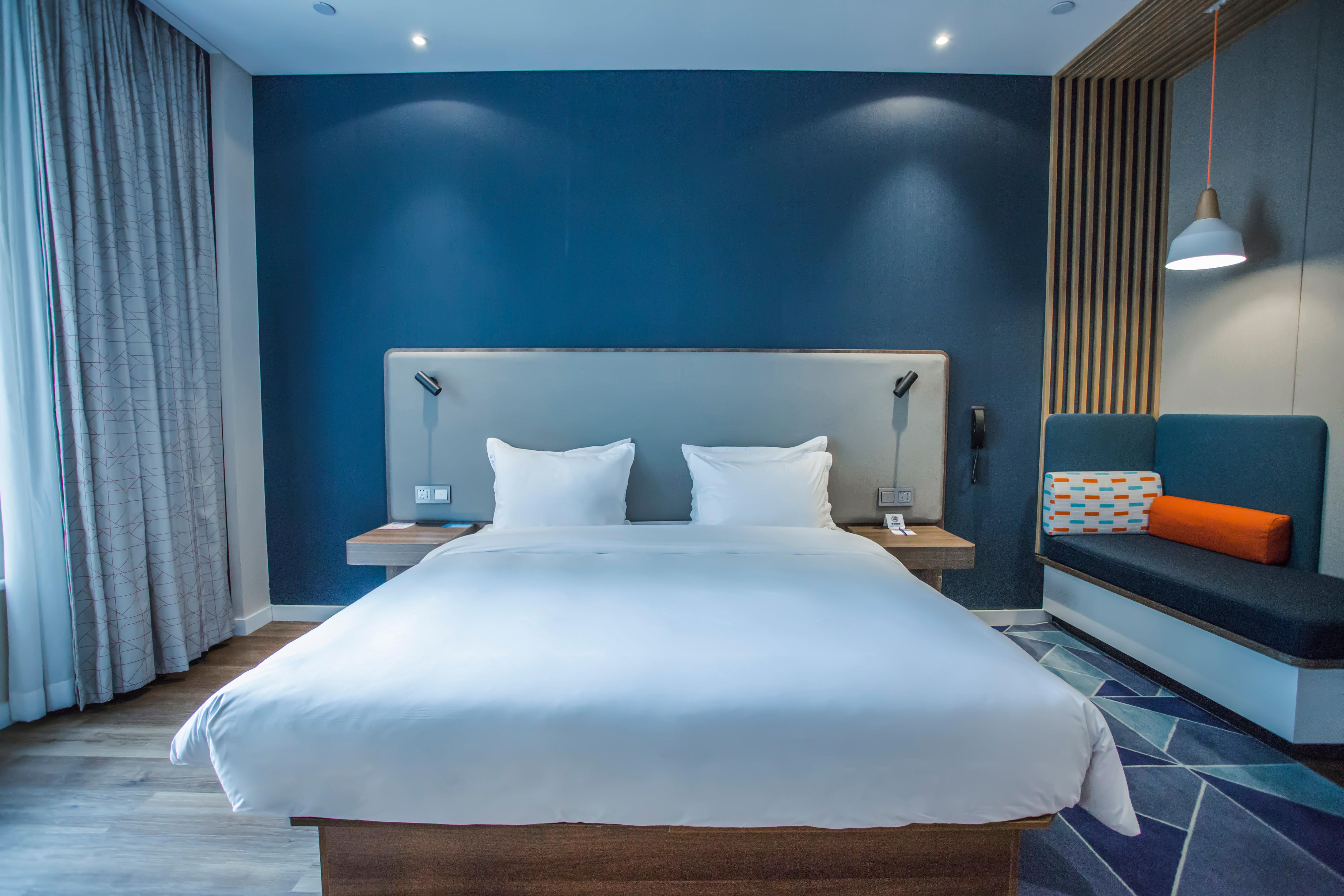 Suite, Single, 1 King and 1 Single Beds، Holiday Inn Express Shanghai Pudong Chuansha 5/5
