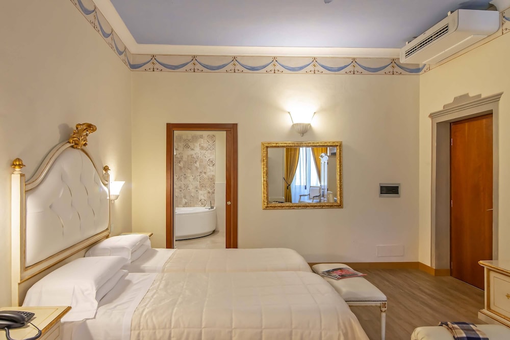 Hotel Porta Faenza 43/87