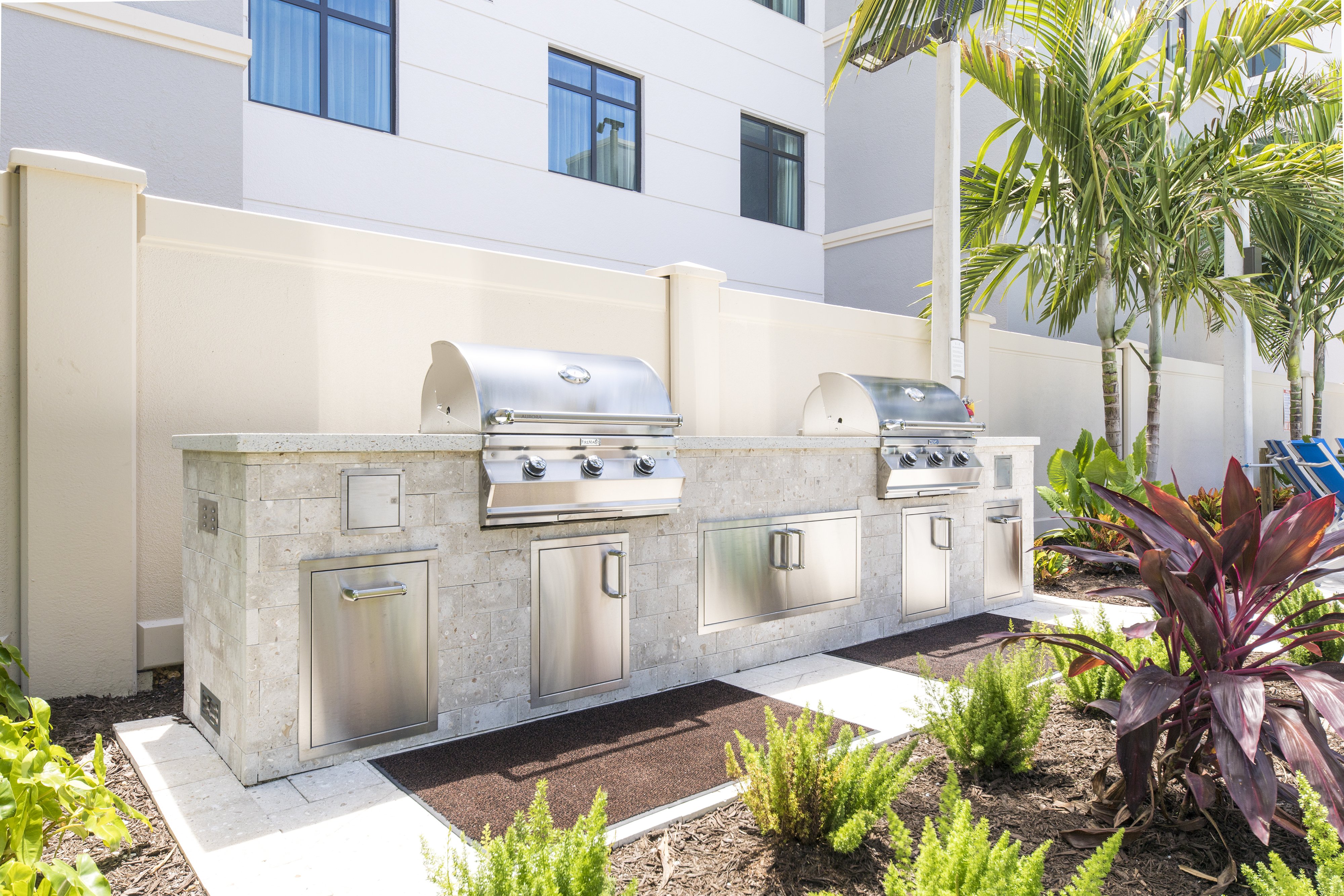 Staybridge Suites Naples Marco Island 4/75