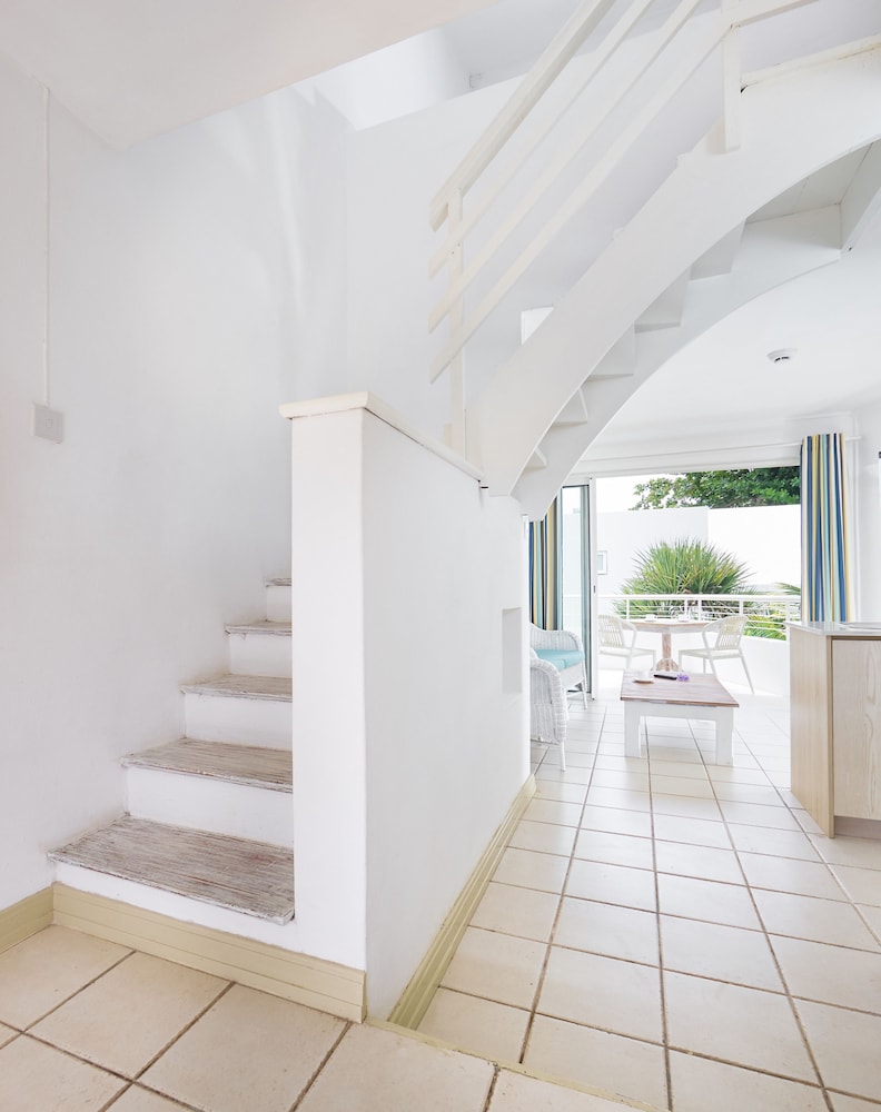 Le Beachclub Serviced Apartments And Villas 6/77