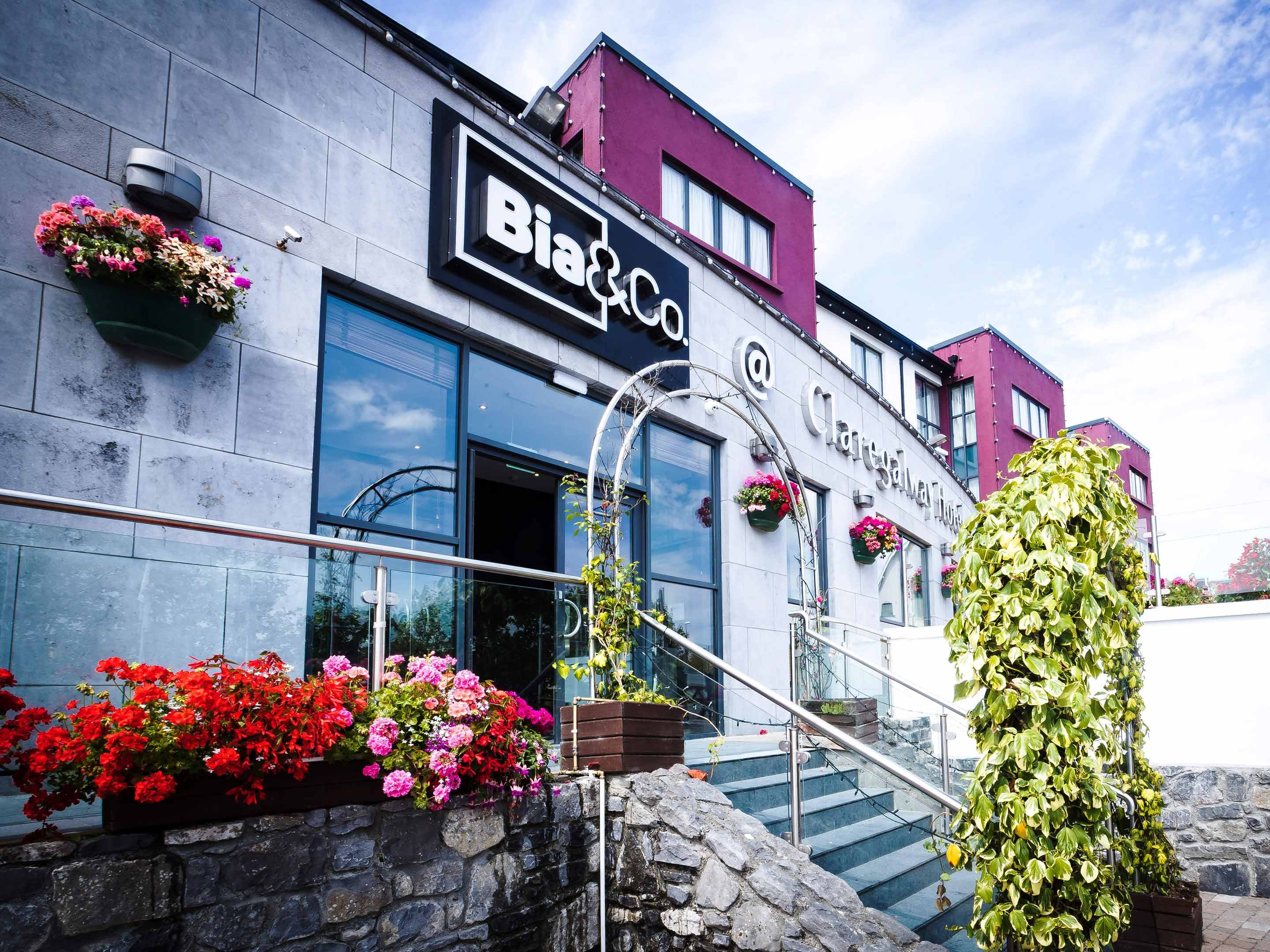 Claregalway Hotel 84/93