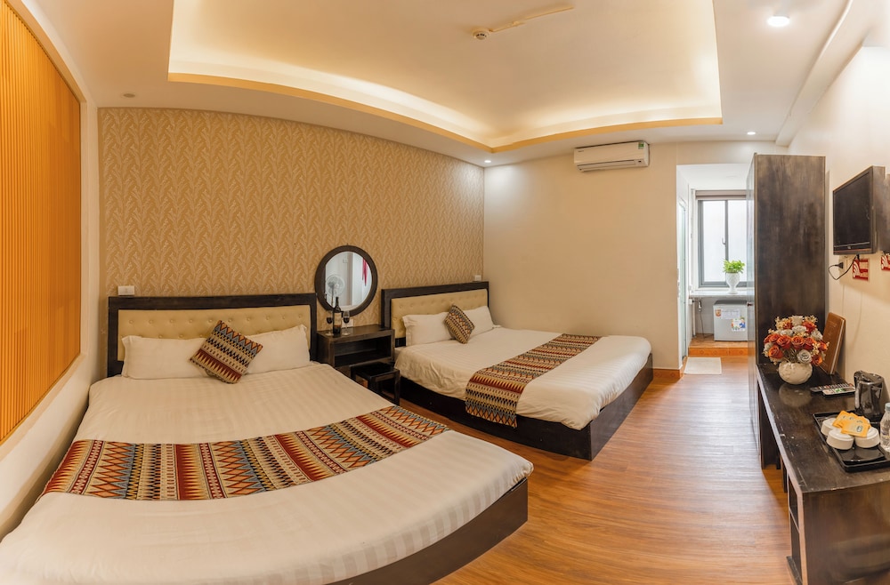 Phuong Nam Mountain View Hotel 5/35