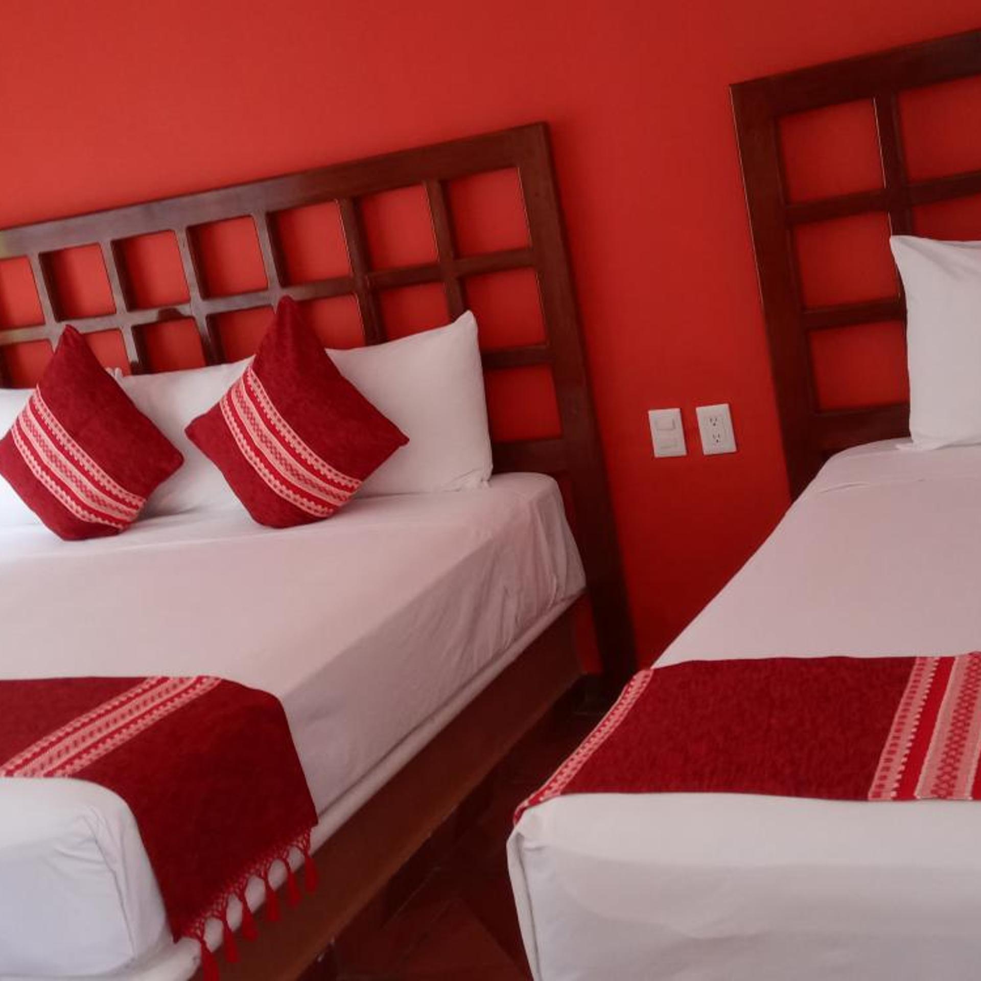Hotel Posada de Abril 8/25