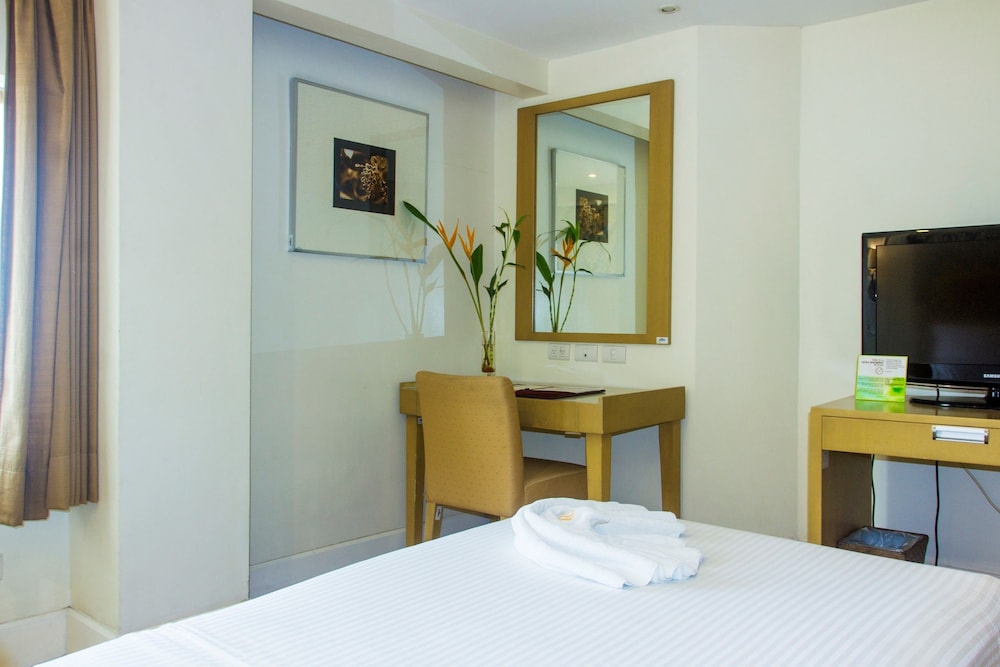 Hotel St. Ellis 13/64