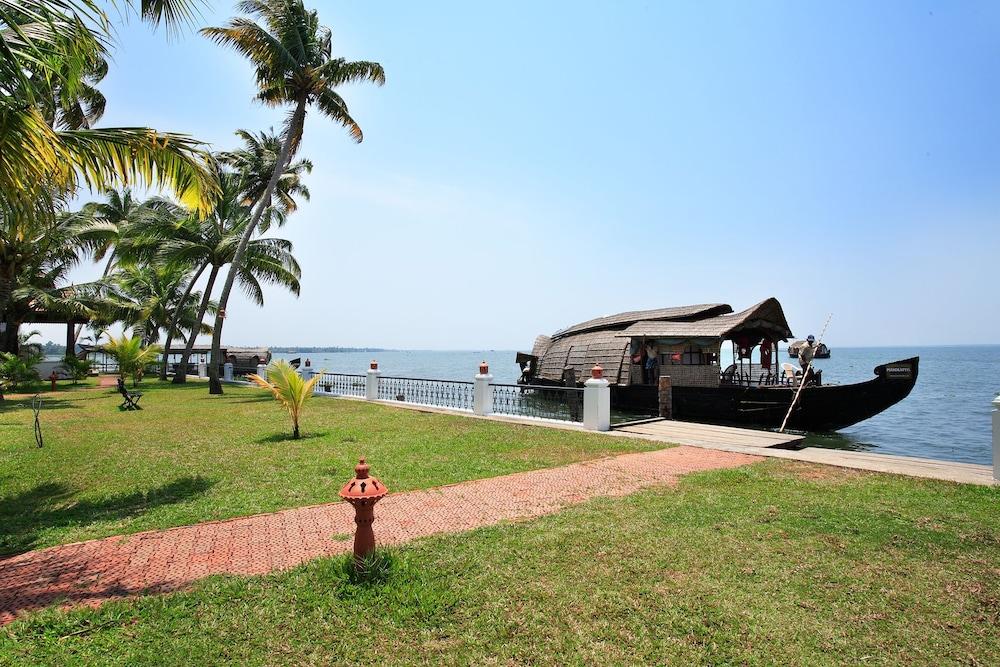 Coco Bay Resort 33/33