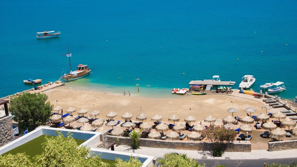 Royal Marmin Bay Boutique and Art Hotel 36/50