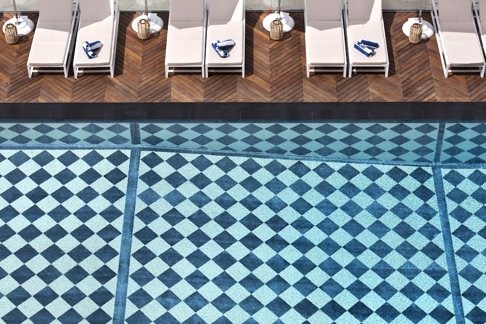 Brown Beach House Design Hotel 42/75