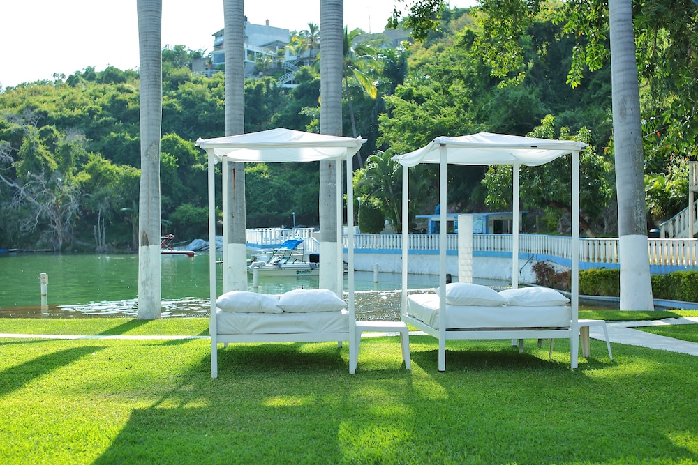 Hotel Villa Bejar Tequesquitengo 69/72