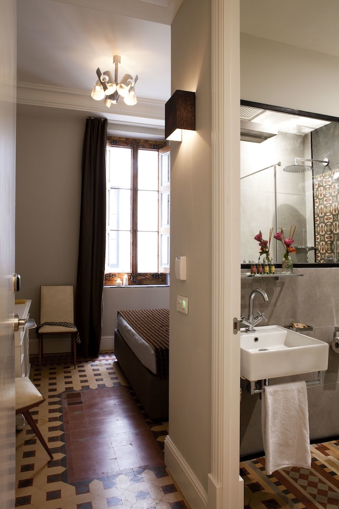 We Boutique Hotel 41/74