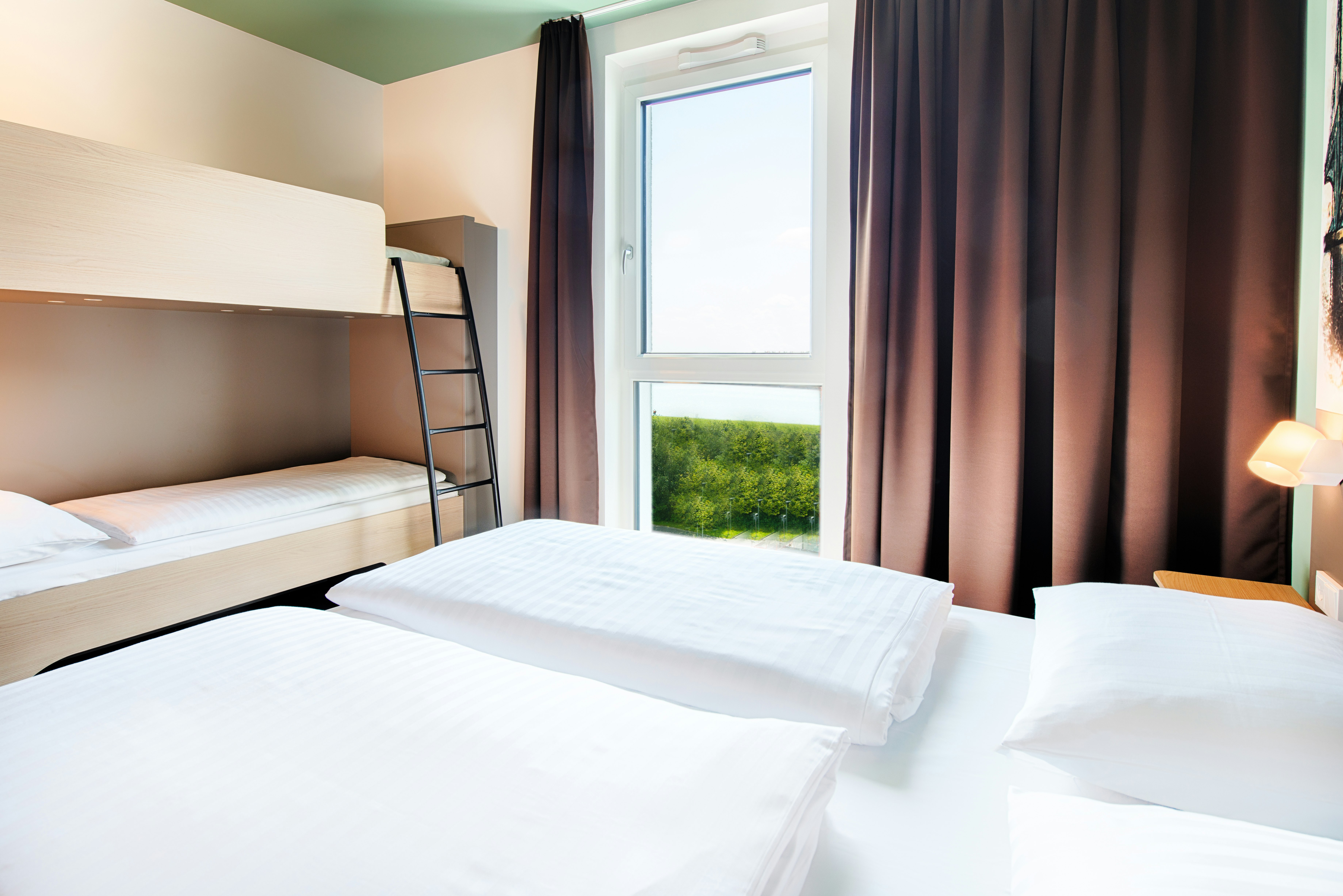 B&B Hotel Wilhelmshaven 25/50