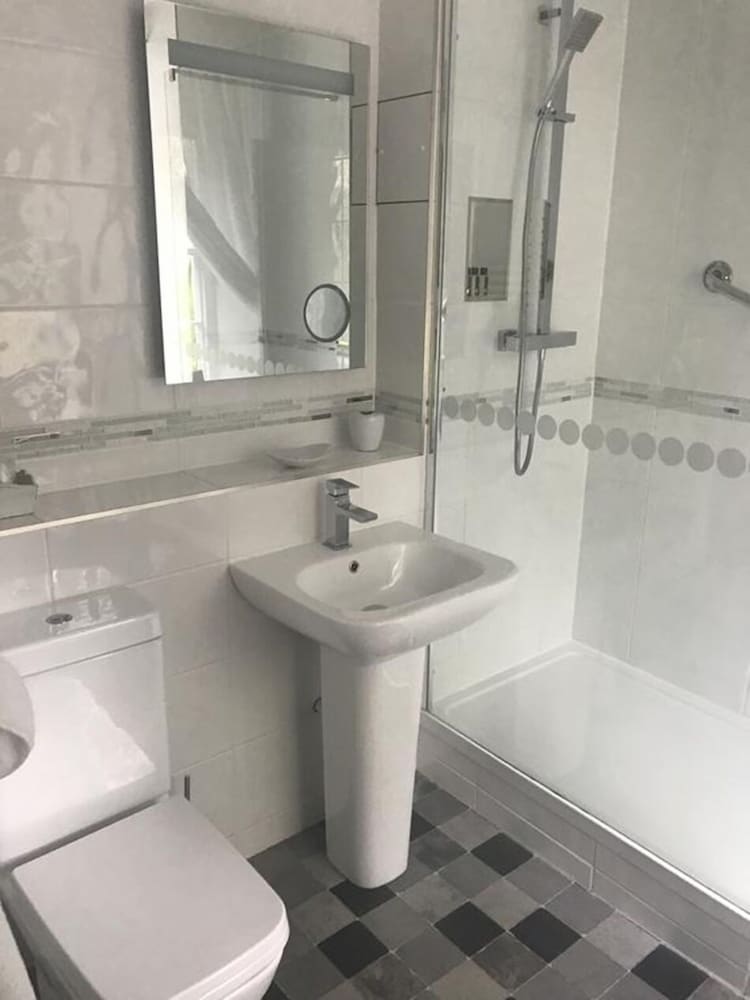 The White Hart Hotel 35/40