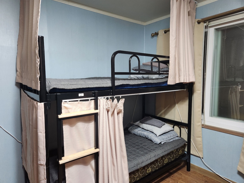 Birdsnest Hostel Hongdae 33/39