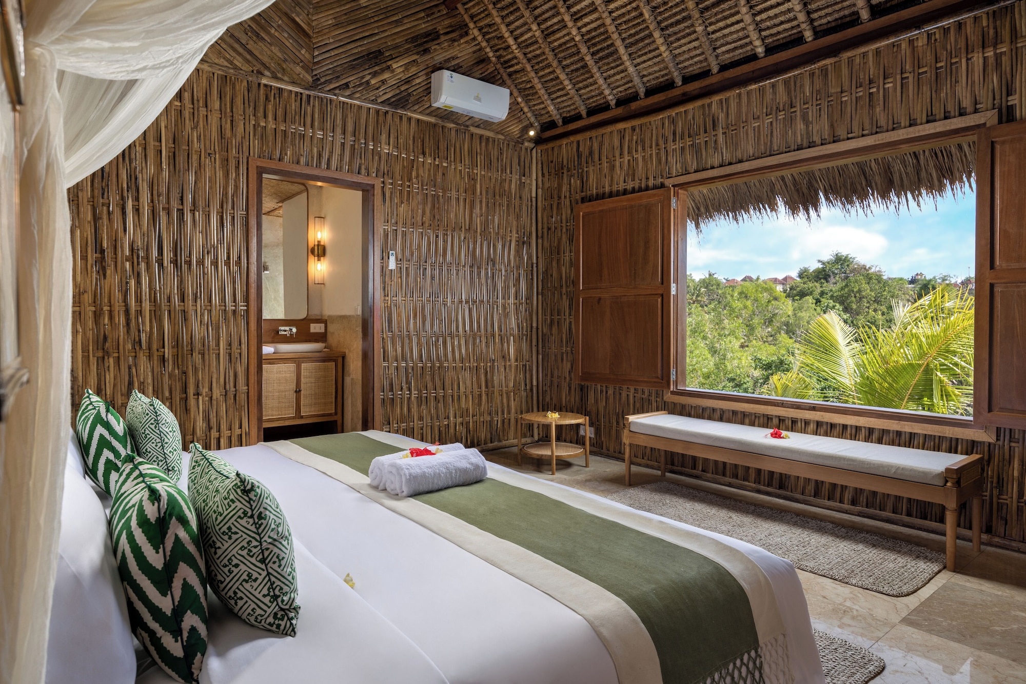 SUITE, VILLA